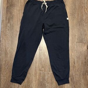Vuori Performance Joggers in Midnight Heather